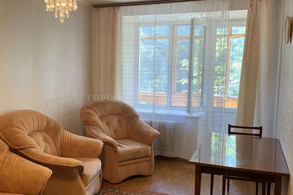 Сдаётся 3-комнатная квартира, 56 м²