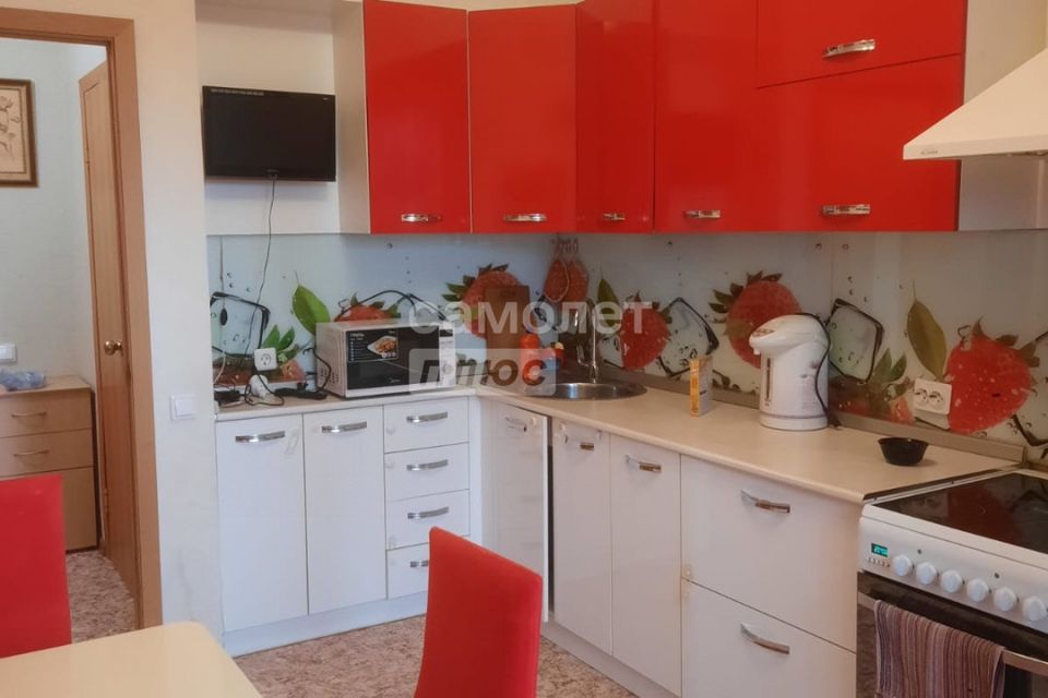 Сдаётся 1-комнатная квартира, 42 м²