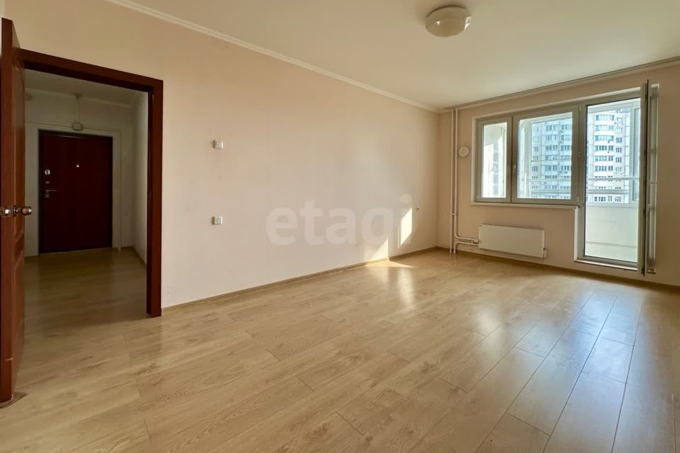 Продаётся 2-комнатная квартира, 66.4 м²