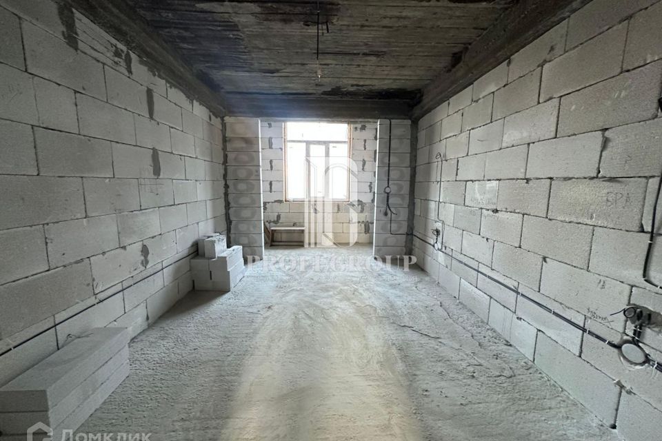 Продаётся 1-комнатная квартира, 62 м²