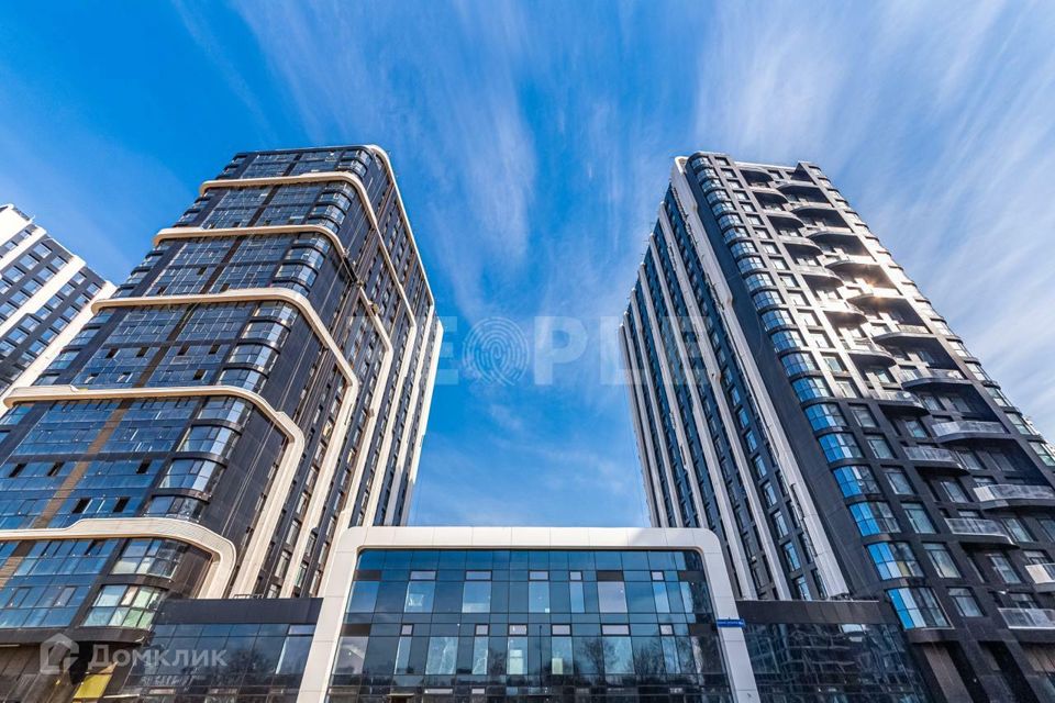 Продаётся 2-комнатная квартира, 67.9 м²
