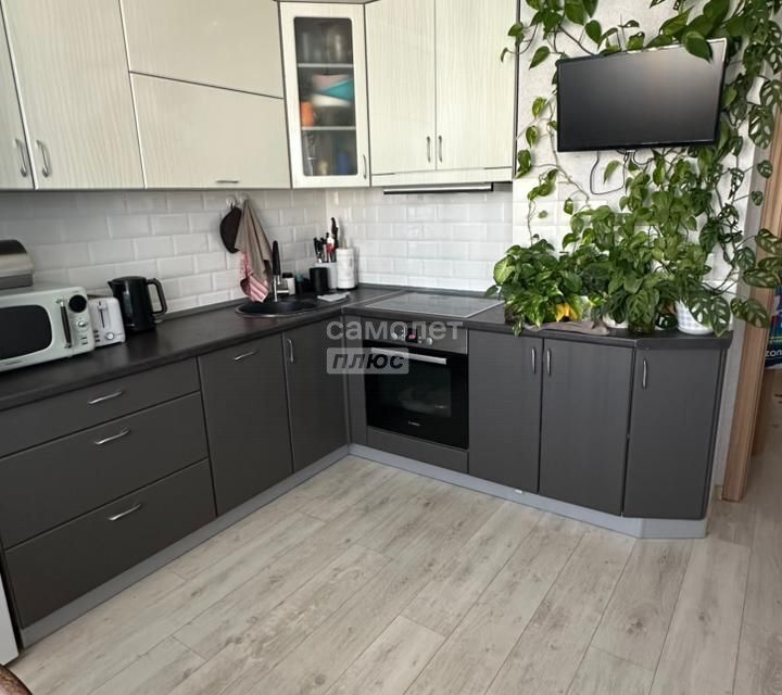 Продаётся 2-комнатная квартира, 58.4 м²