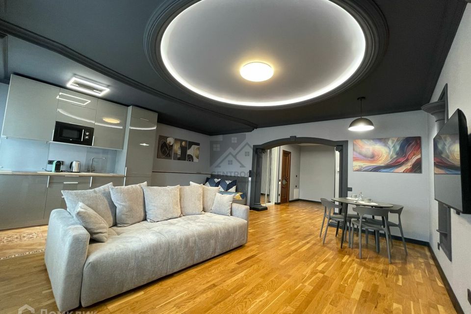 Продаётся 4-комнатная квартира, 82.2 м²