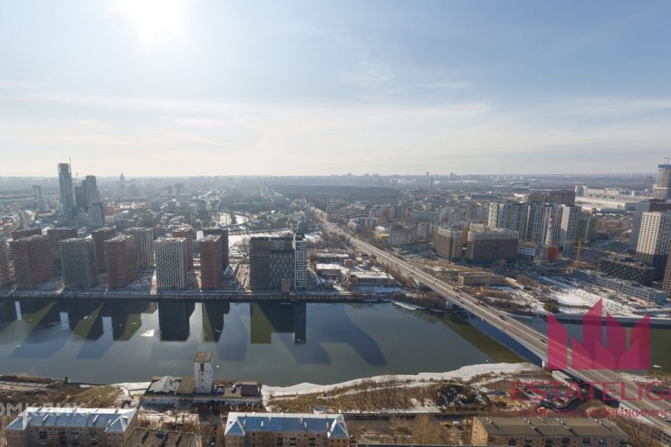 Продаётся 2-комнатная квартира, 67.3 м²