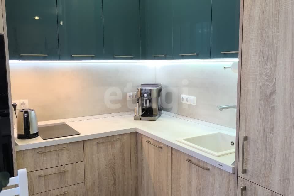 Продаётся 1-комнатная квартира, 54.1 м²