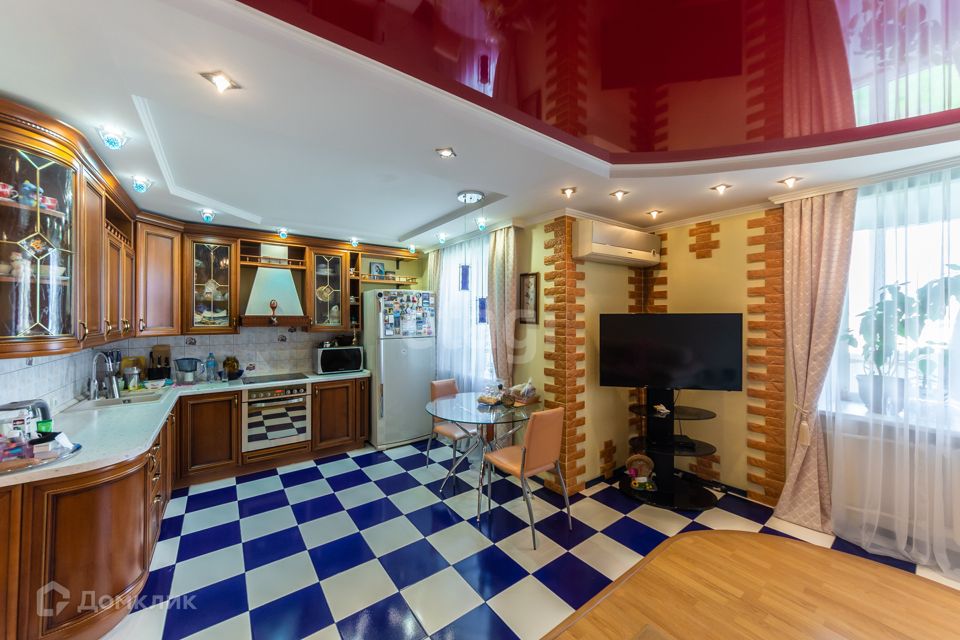 Продаётся 3-комнатная квартира, 74 м²