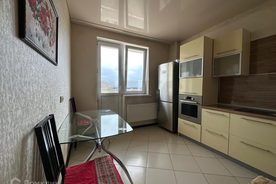 Продаётся 1-комнатная квартира, 56.4 м²