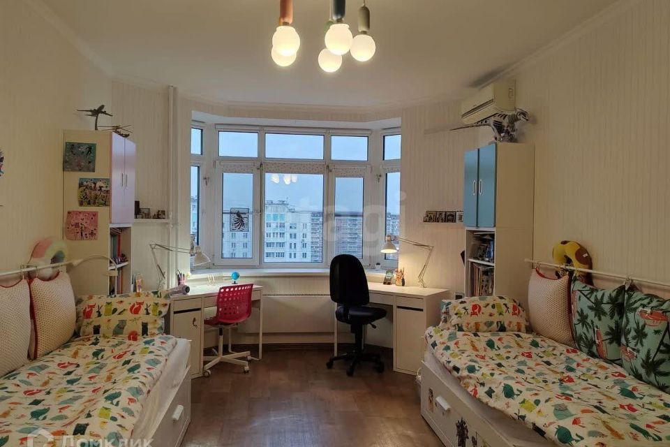 Продаётся 2-комнатная квартира, 67.4 м²