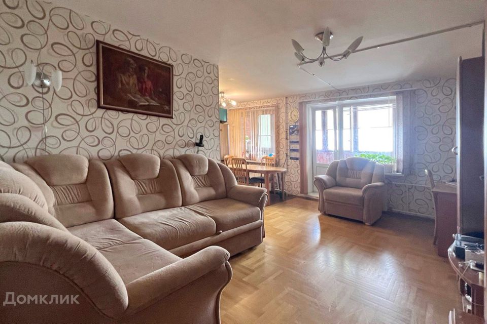 Продаётся 3-комнатная квартира, 103.3 м²