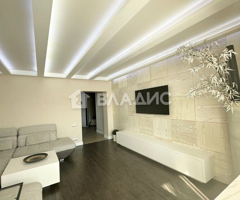 Продаётся 3-комнатная квартира, 122 м²