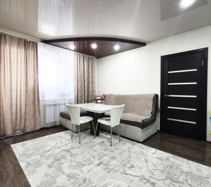 Продаётся 1-комнатная квартира, 43 м²