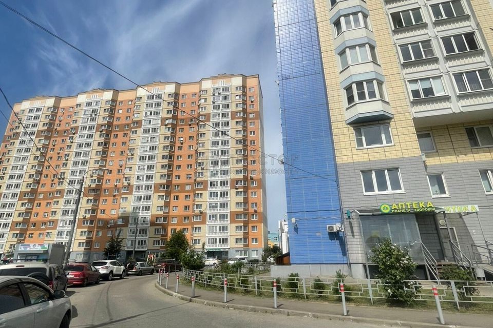 Продаётся 3-комнатная квартира, 72.8 м²