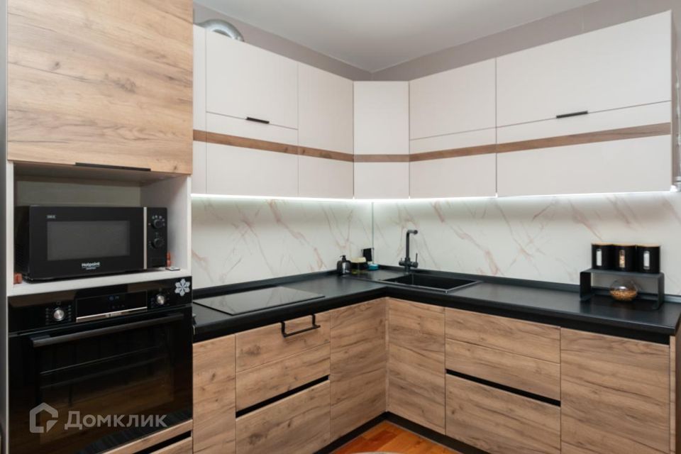 Продаётся 3-комнатная квартира, 94 м²