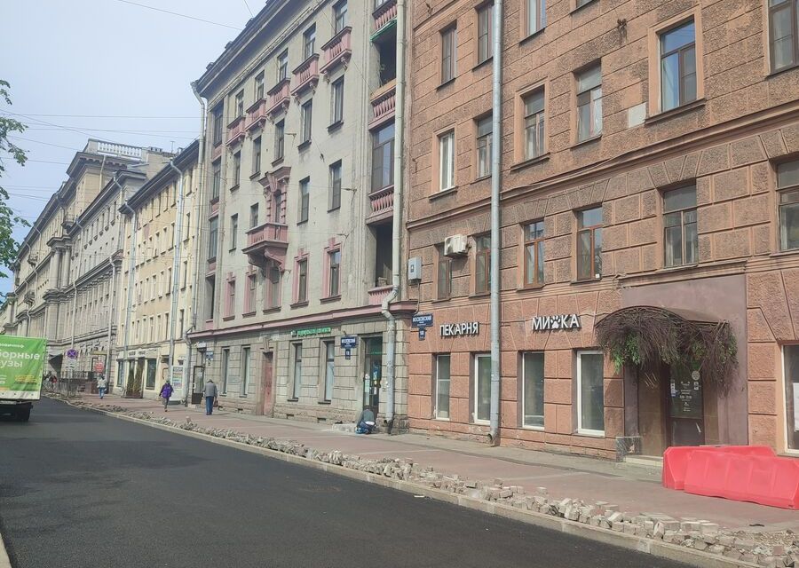 Сдаётся 2-комнатная квартира, 55 м²