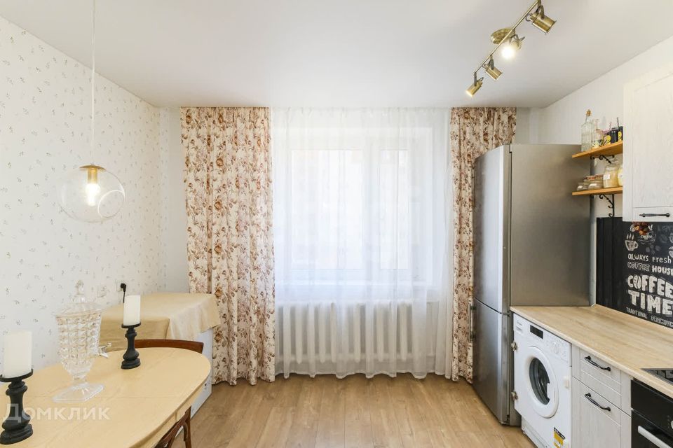 Продаётся 4-комнатная квартира, 106.2 м²