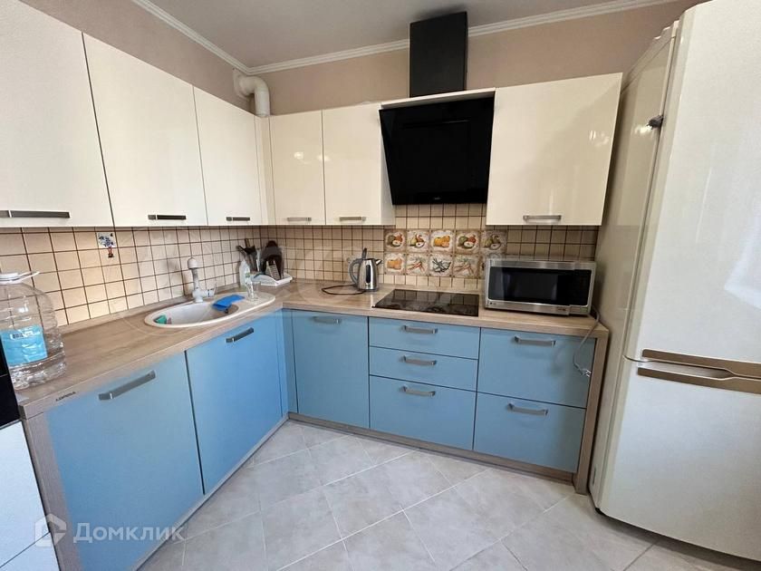 Сдаётся 1-комнатная квартира, 53 м²