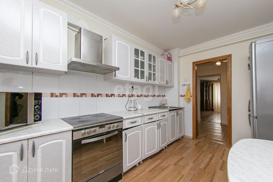 Продаётся 3-комнатная квартира, 62.7 м²
