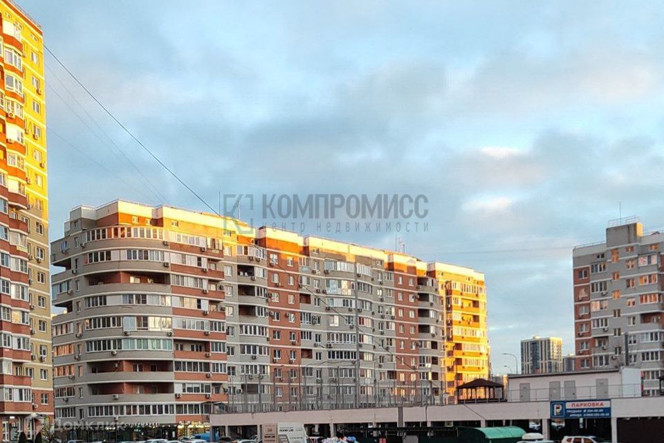 Продаётся 1-комнатная квартира, 38 м²