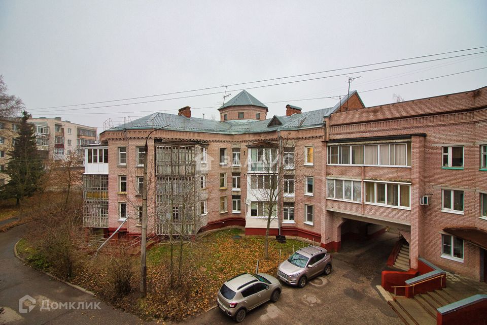 Продаётся 3-комнатная квартира, 97.3 м²