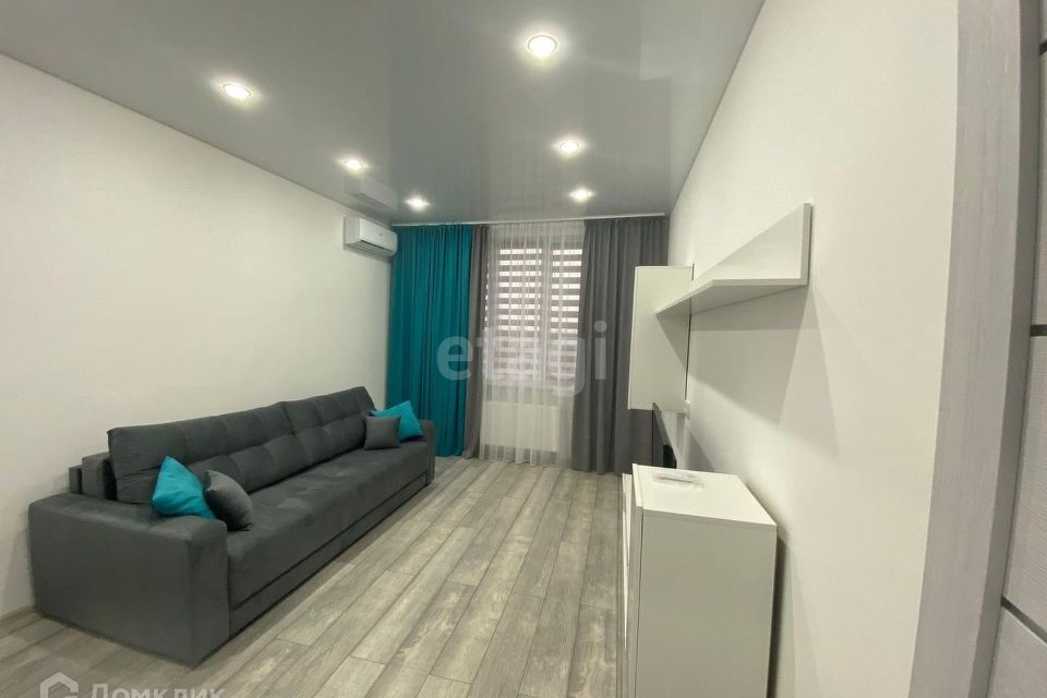 Продаётся 1-комнатная квартира, 37.8 м²