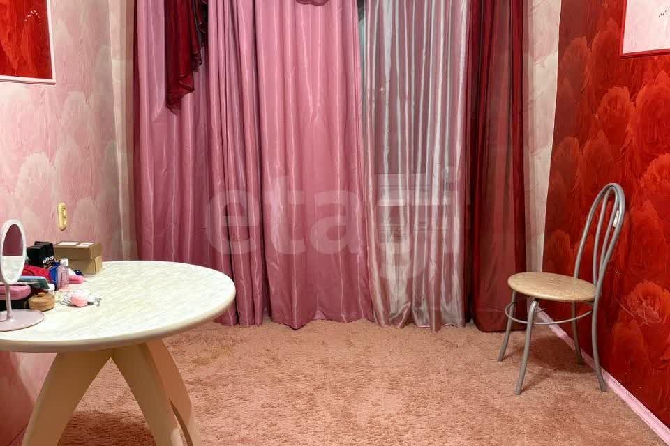 Продаётся 3-комнатная квартира, 59.6 м²