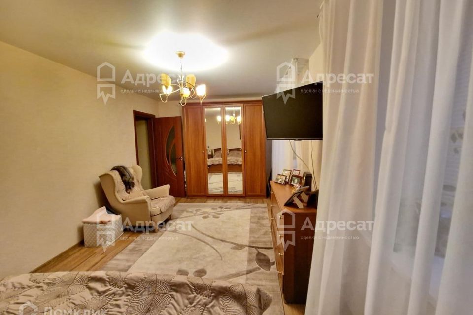 Продаётся 4-комнатная квартира, 132.5 м²