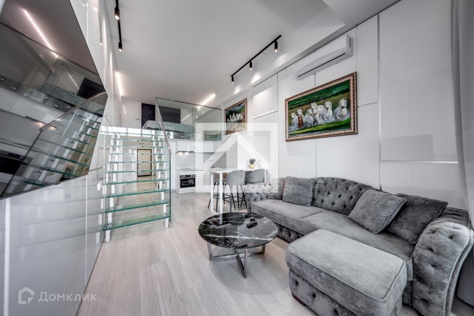Продаётся 3-комнатная квартира, 64.8 м²