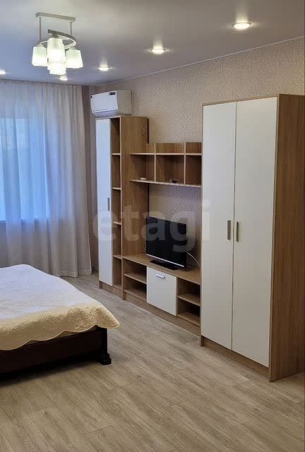 Сдаётся 1-комнатная квартира, 42 м²