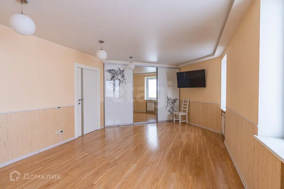 Продаётся 2-комнатная квартира, 99.6 м²