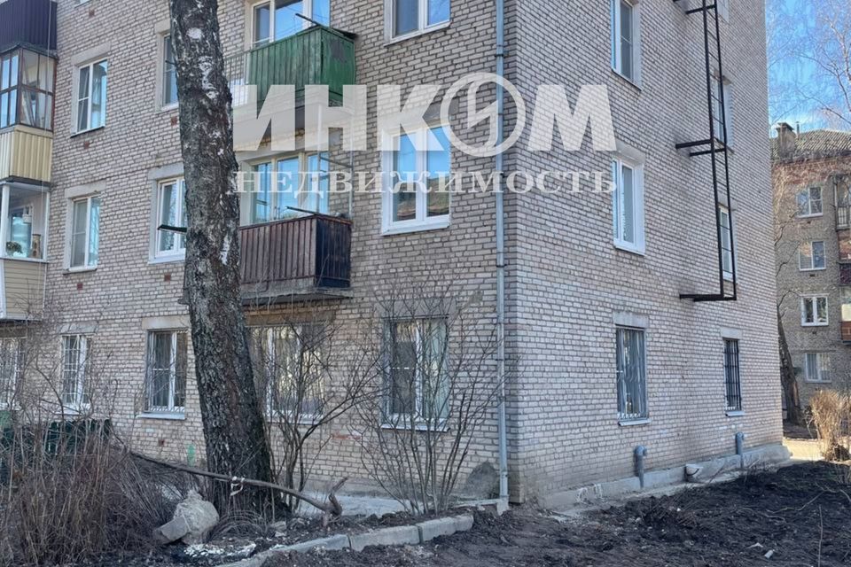 Продаётся 3-комнатная квартира, 43.2 м²