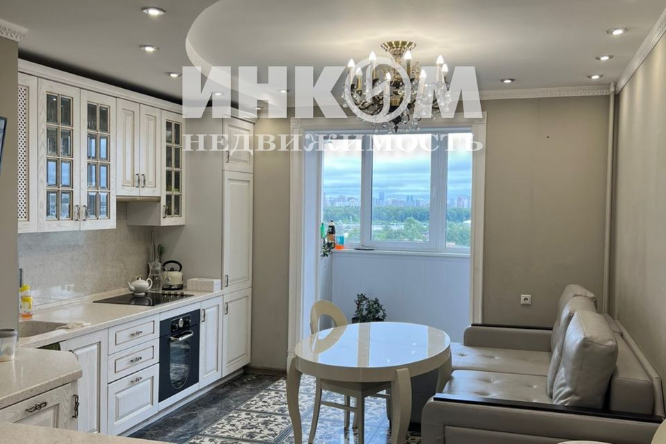 Продаётся 3-комнатная квартира, 92 м²