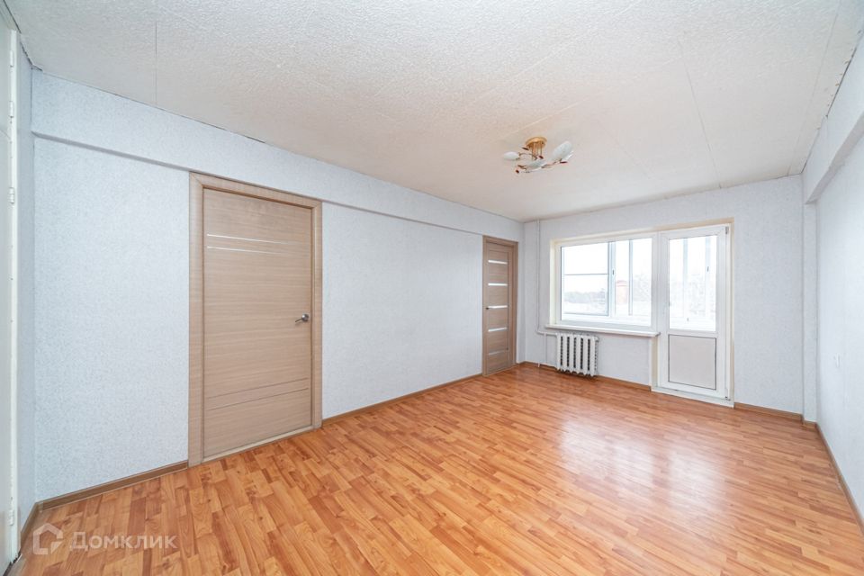 Продаётся 4-комнатная квартира, 58 м²