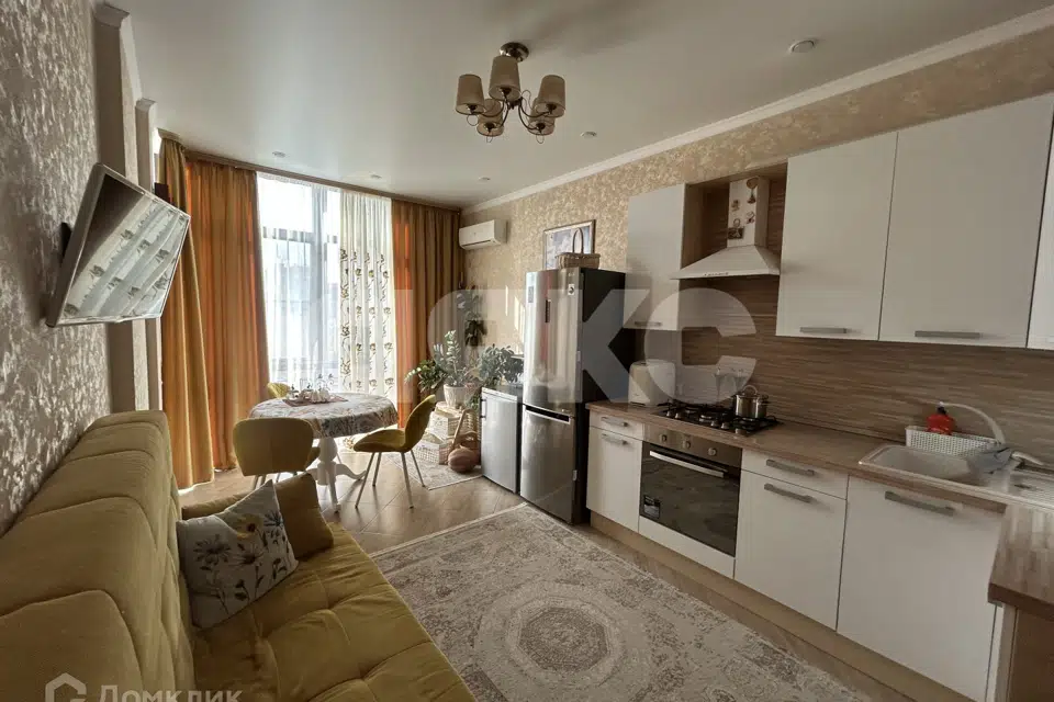 Продаётся 1-комнатная квартира, 50 м²