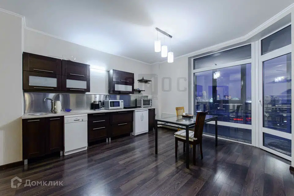 Сдаётся 3-комнатная квартира, 90 м²