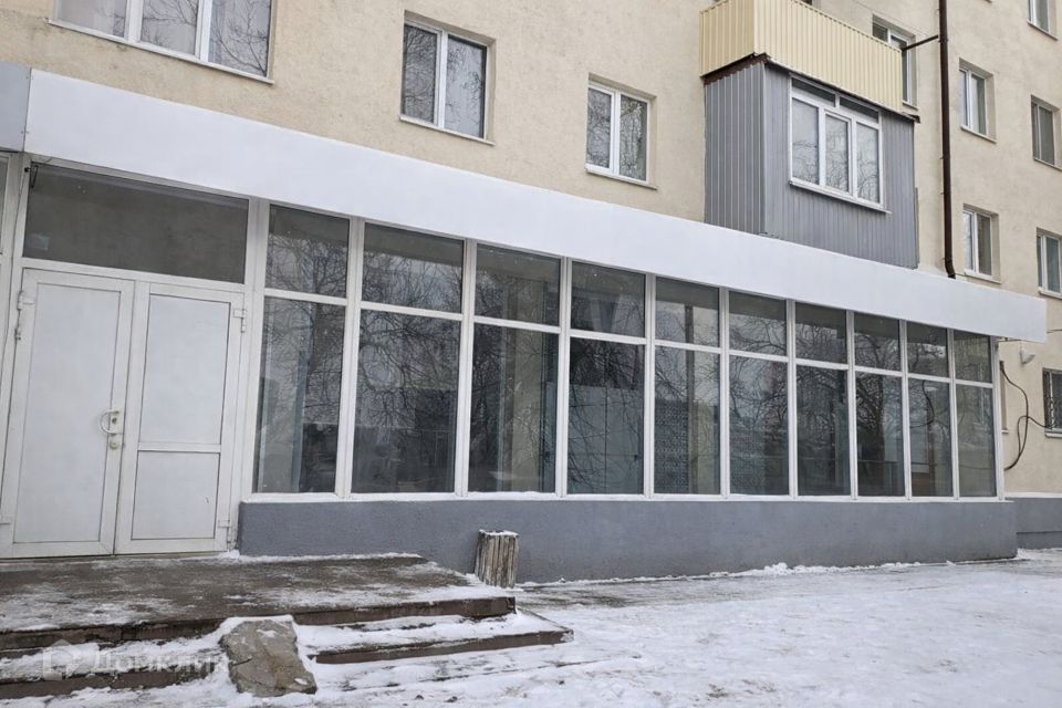 Сдаётся помещение своб. назначения, 300 м²