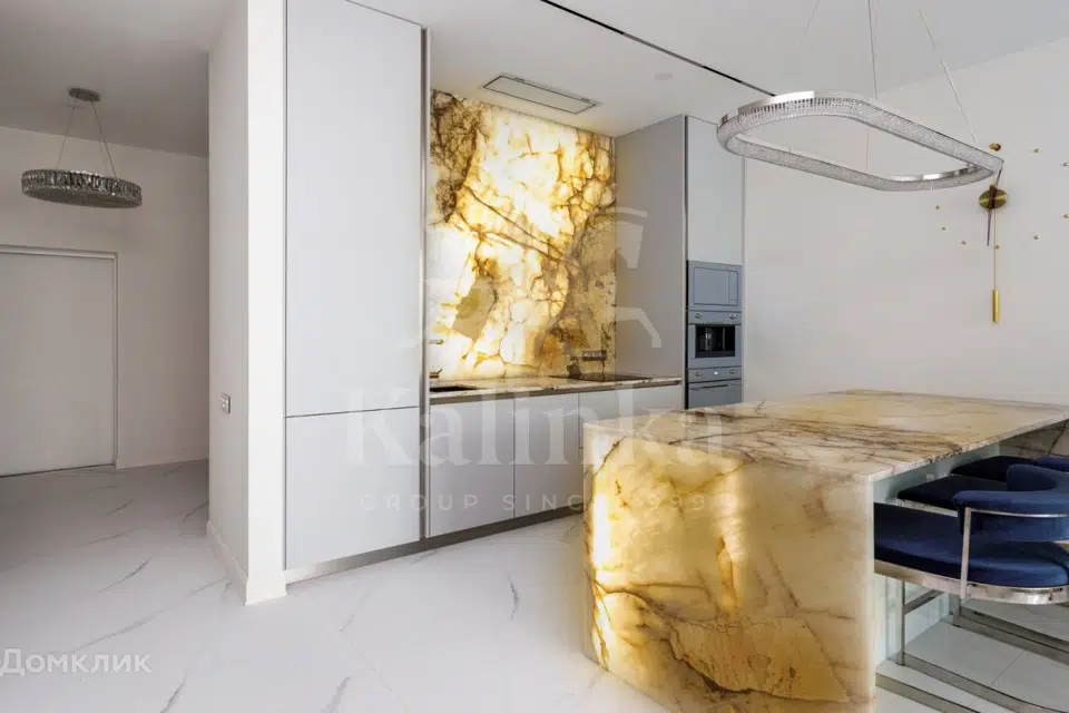 Продаётся 2-комнатная квартира, 76.5 м²