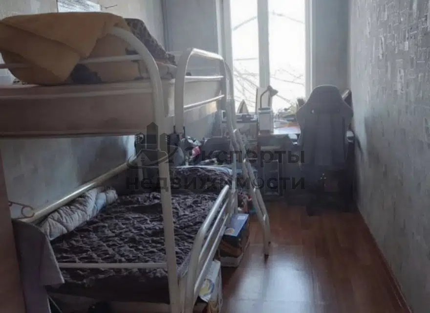 Продаётся 3-комнатная квартира, 53.9 м²