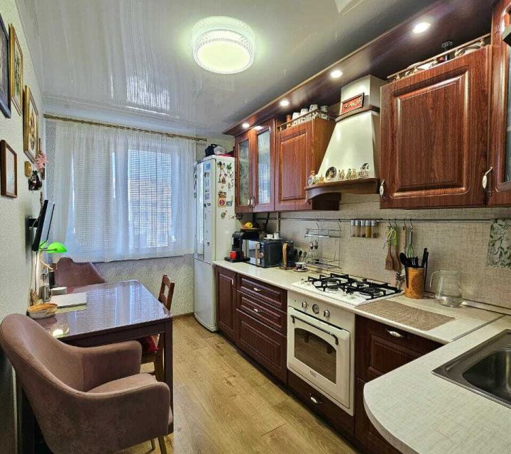 Продаётся 3-комнатная квартира, 64 м²