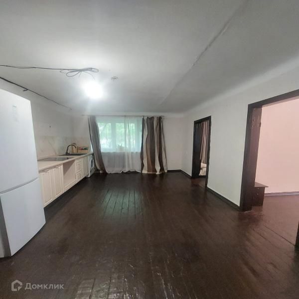 Продаётся 4-комнатная квартира, 64 м²
