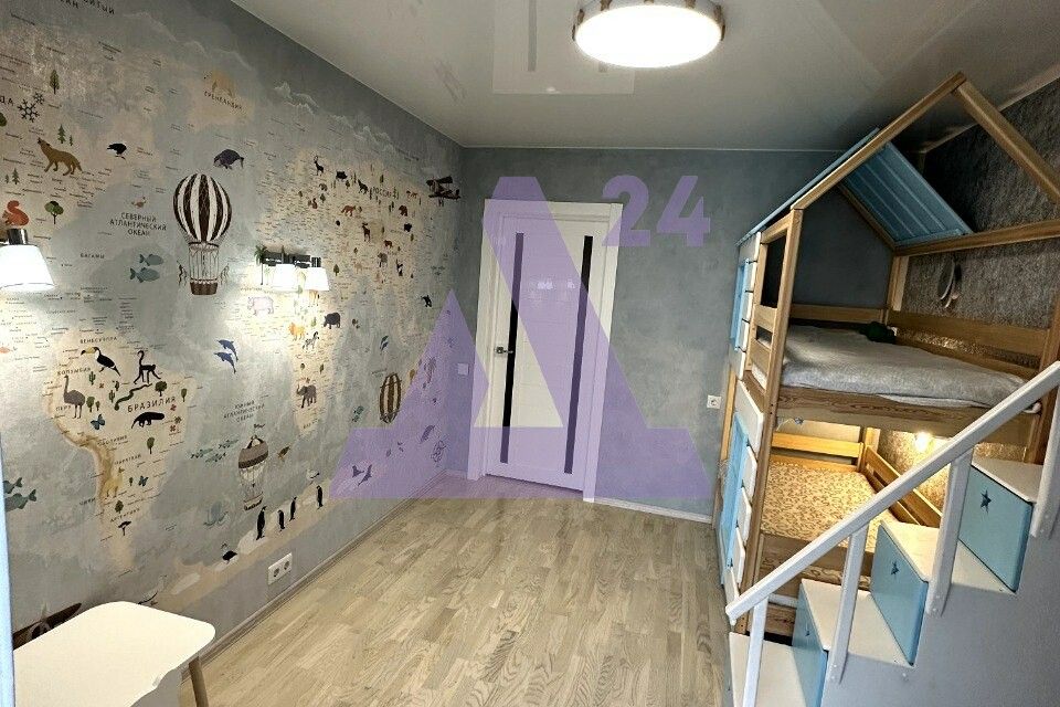 Продаётся 3-комнатная квартира, 82 м²