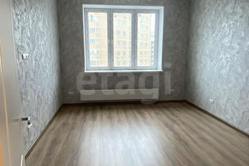 Продаётся 1-комнатная квартира, 41.7 м²