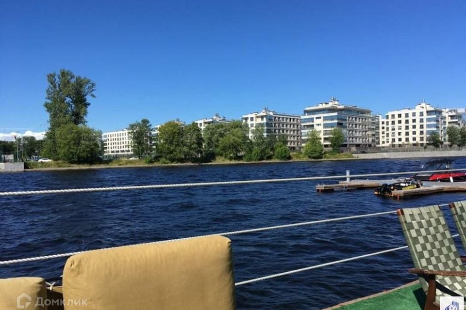 Продаётся 3-комнатная квартира, 130.3 м²