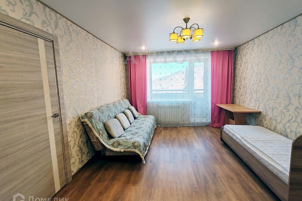 Продаётся 3-комнатная квартира, 56.7 м²