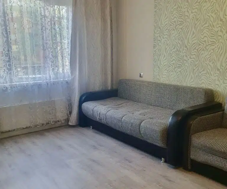 Продаётся 1-комнатная квартира, 43 м²