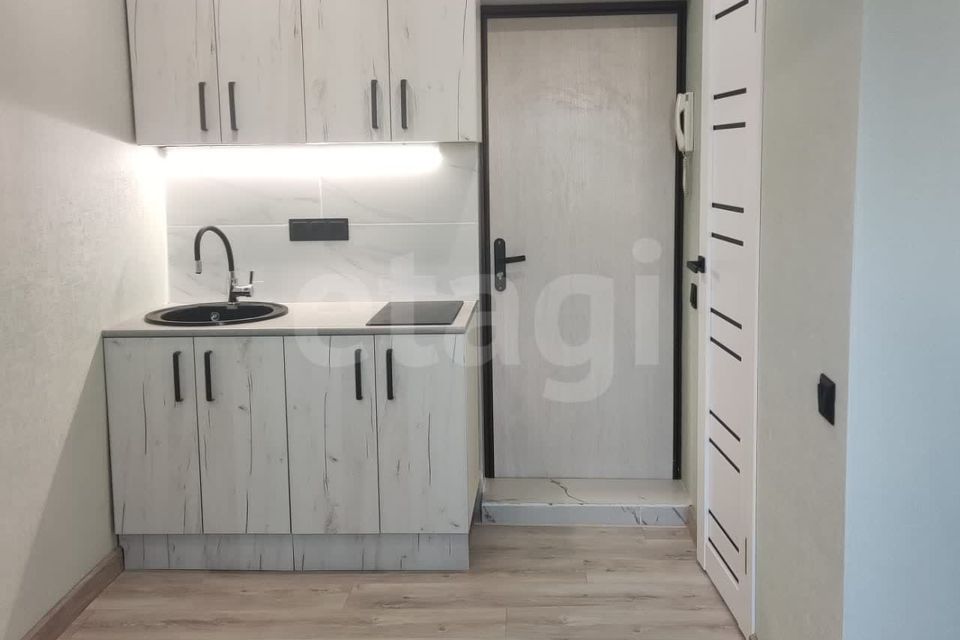 Продаётся комната в 1-комн. квартире, 13.6 м²