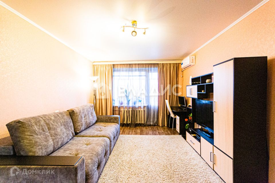 Продаётся 1-комнатная квартира, 38 м²