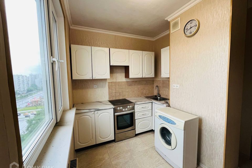 Продаётся 1-комнатная квартира, 38 м²