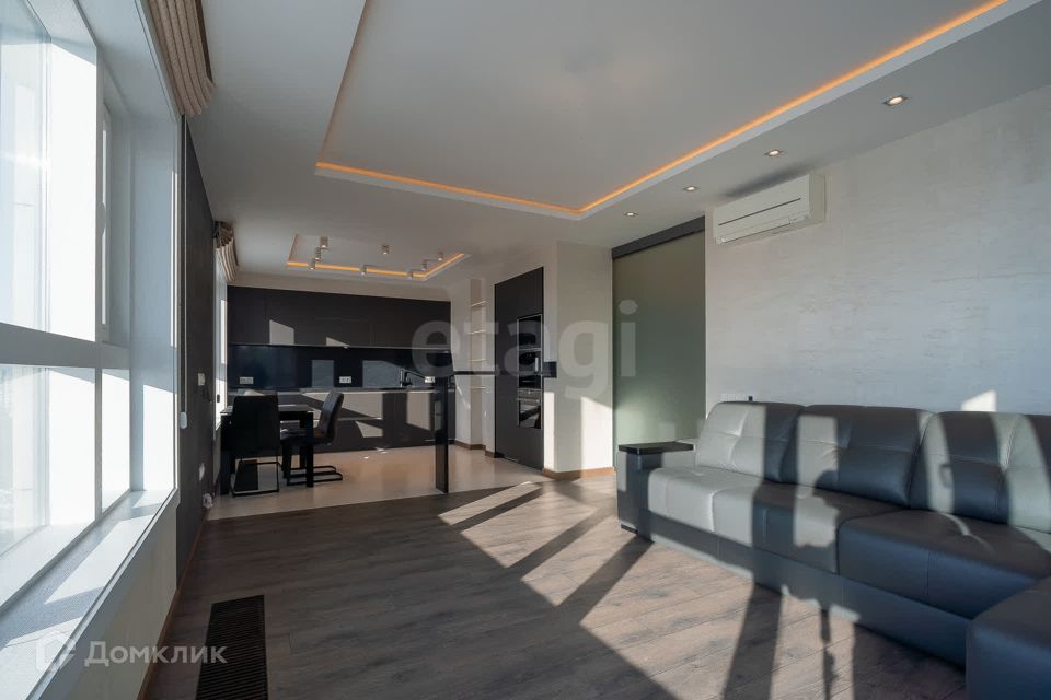 Продаётся 3-комнатная квартира, 95.6 м²