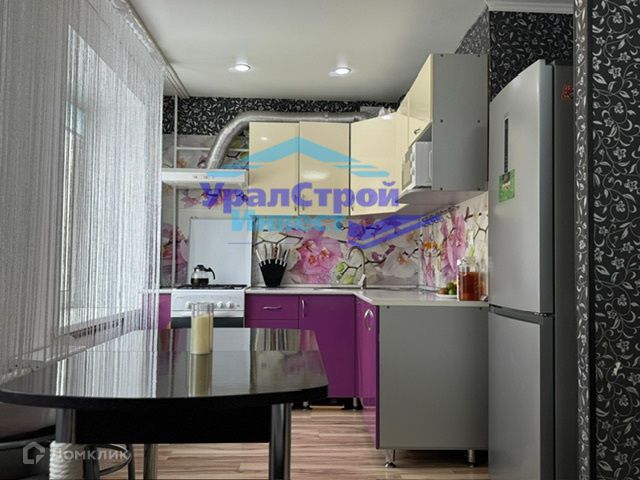 Продаётся 3-комнатная квартира, 58.6 м²