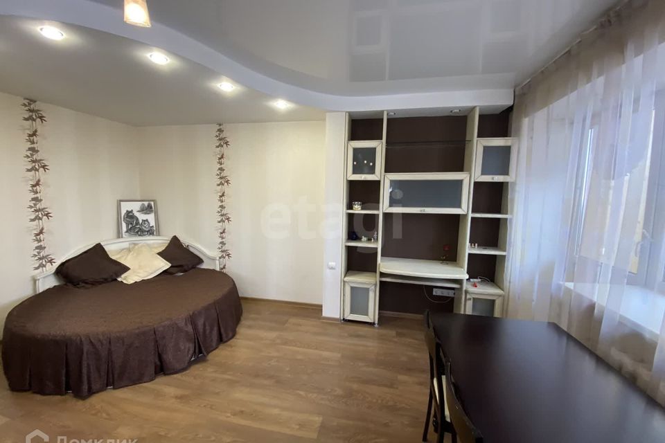 Сдаётся 1-комнатная квартира, 55.9 м²